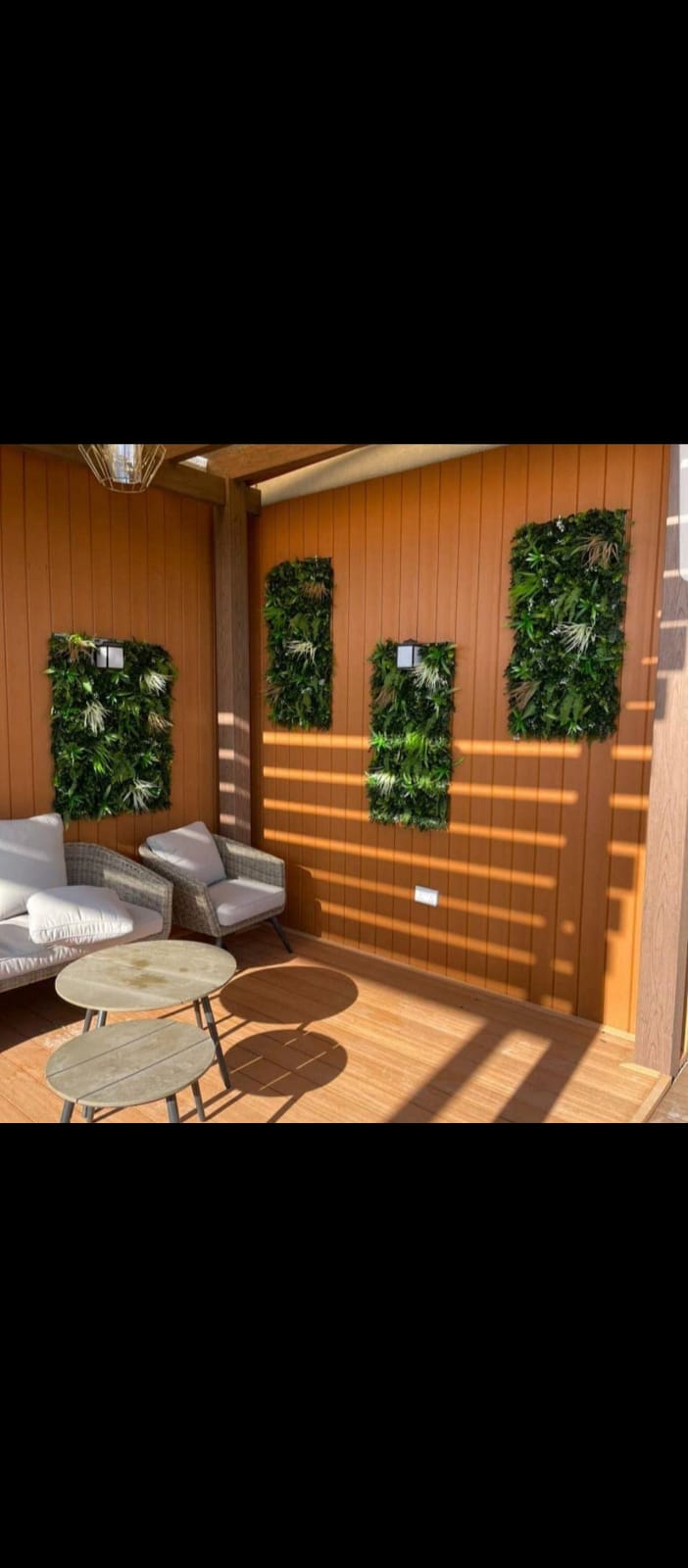 صورة من معرض الأعمال