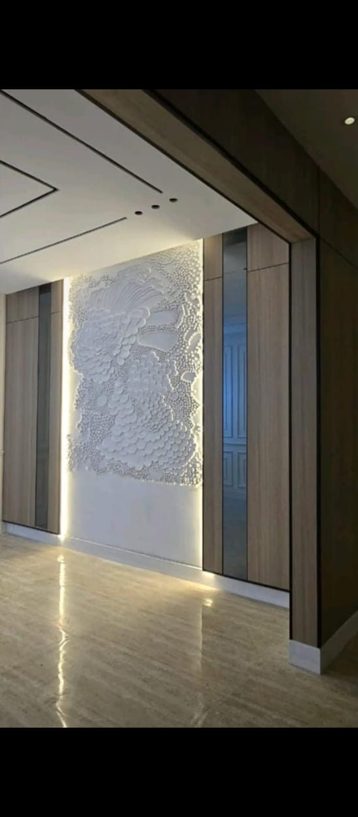 صورة من معرض الأعمال