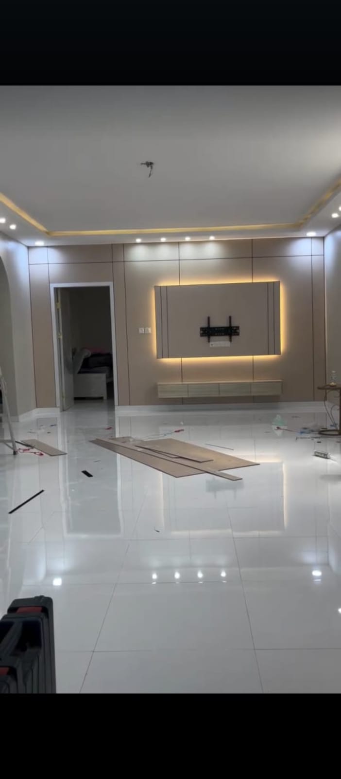 صورة من معرض الأعمال